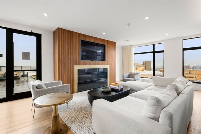 191 Washington Street 518, Boston, MA 02135