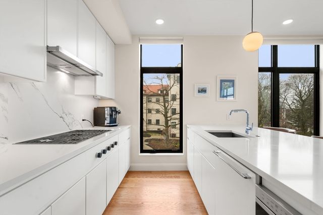 191 Washington Street 518, Boston, MA 02135