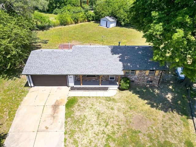 5952 N Palm Ln, Wichita, KS 67204