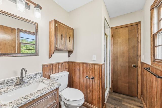 5952 N Palm Ln, Wichita, KS 67204
