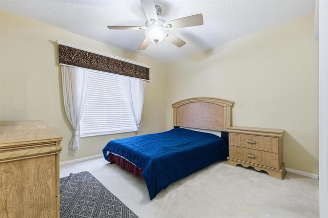 5317 Oakmont Village Circle, Lake Worth, FL 33463