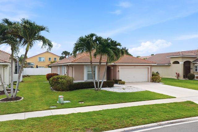 5317 Oakmont Village Circle, Lake Worth, FL 33463
