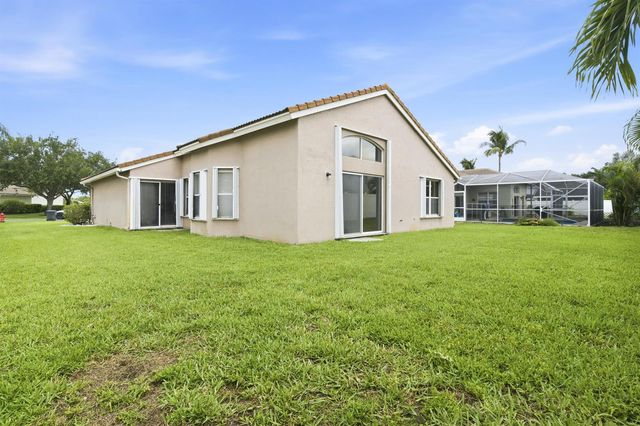 5317 Oakmont Village Circle, Lake Worth, FL 33463