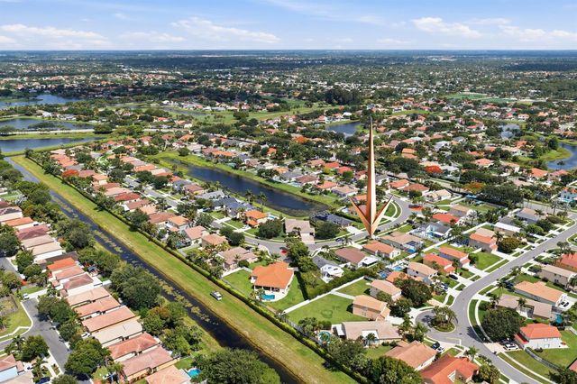 5317 Oakmont Village Circle, Lake Worth, FL 33463