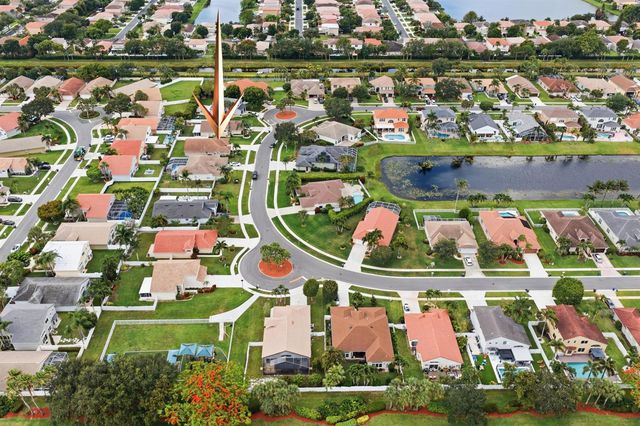 5317 Oakmont Village Circle, Lake Worth, FL 33463