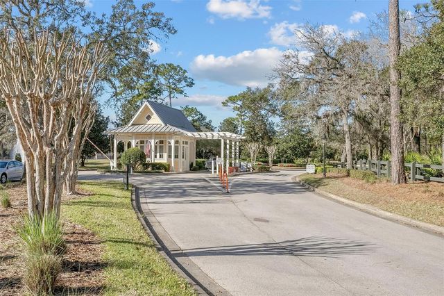 1361 HAYTON AVENUE, Deland, FL 32724