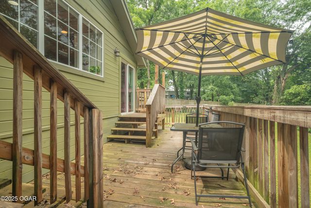 80 Pleasant Ridge Road, Pineville, MO 64856