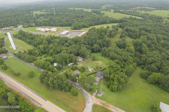 80 Pleasant Ridge Road, Pineville, MO 64856