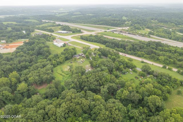 80 Pleasant Ridge Road, Pineville, MO 64856