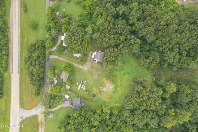 80 Pleasant Ridge Road, Pineville, MO 64856