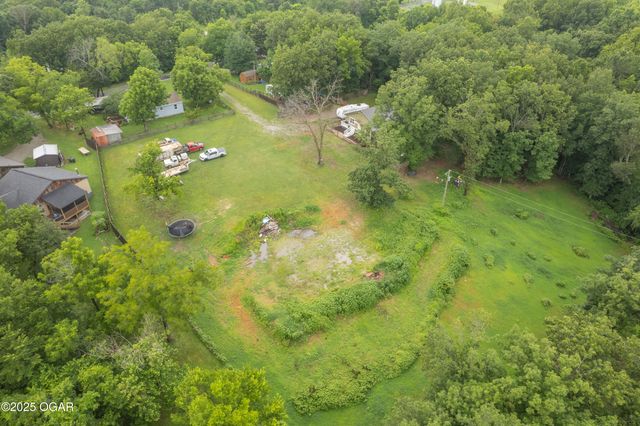 80 Pleasant Ridge Road, Pineville, MO 64856