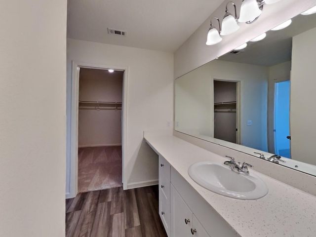 13515 Kinsman Road, Houston, TX 77049