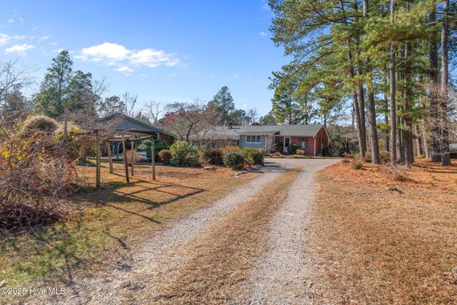 921 Vass Carthage Road, Carthage, NC 28327