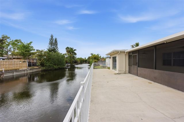 3501 NW 17th Ter, Oakland Park, FL 33309