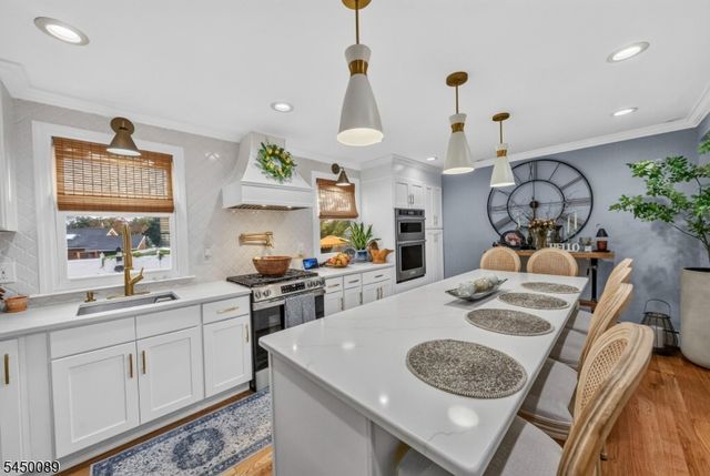 409 Madison Ave, Monroe Twp., NJ 08831