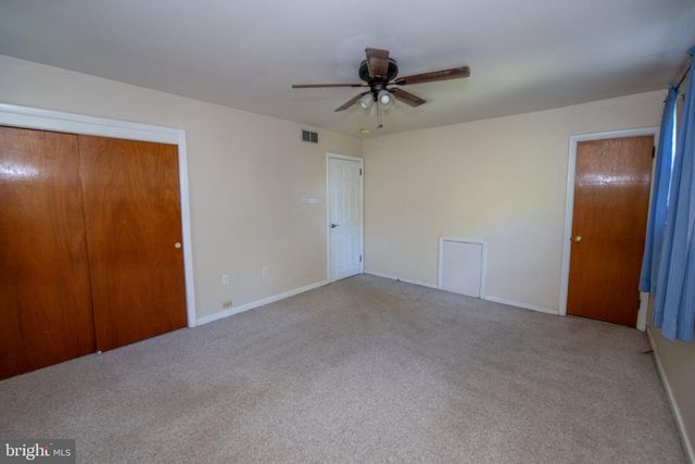 921 W BRISTOL RD, Warminster, PA 18974