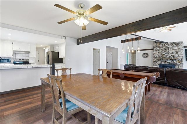 6775 Ridgeway Dr, Pollock Pines, CA 95726