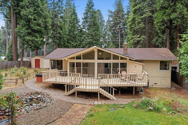 6775 Ridgeway Dr, Pollock Pines, CA 95726