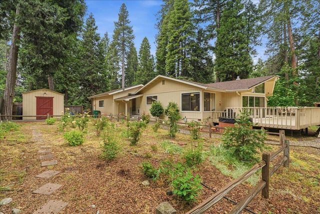 6775 Ridgeway Dr, Pollock Pines, CA 95726
