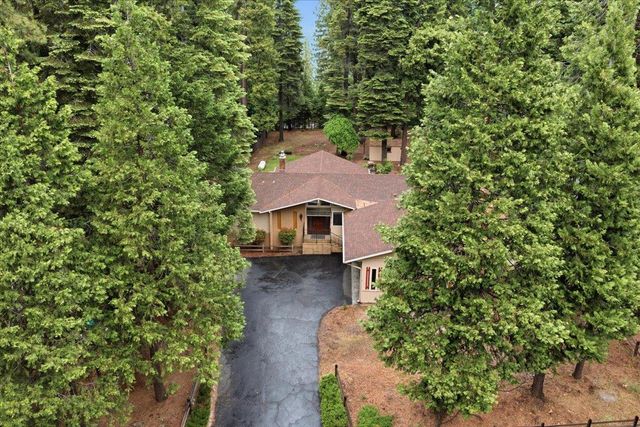 6775 Ridgeway Dr, Pollock Pines, CA 95726