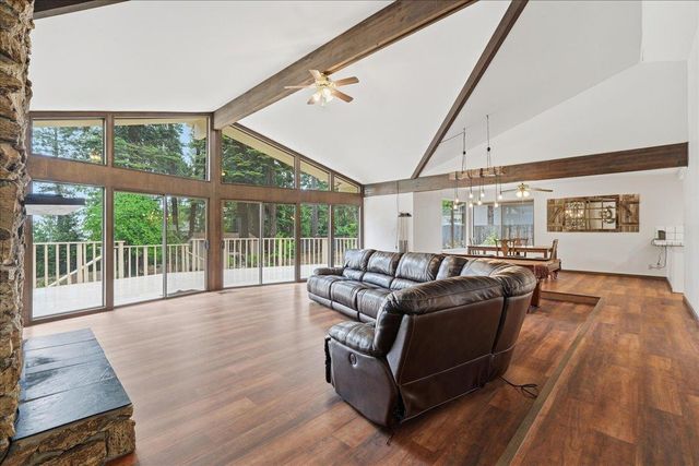 6775 Ridgeway Dr, Pollock Pines, CA 95726