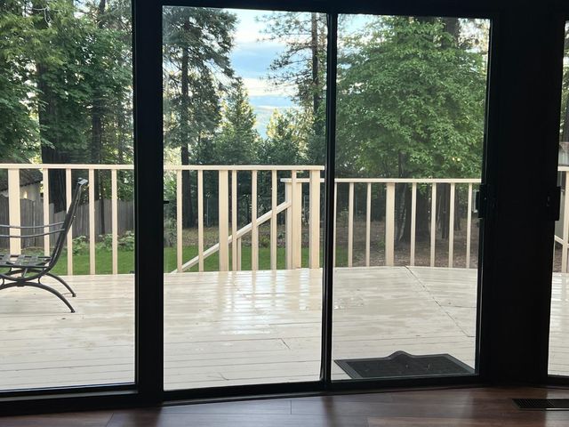 6775 Ridgeway Dr, Pollock Pines, CA 95726