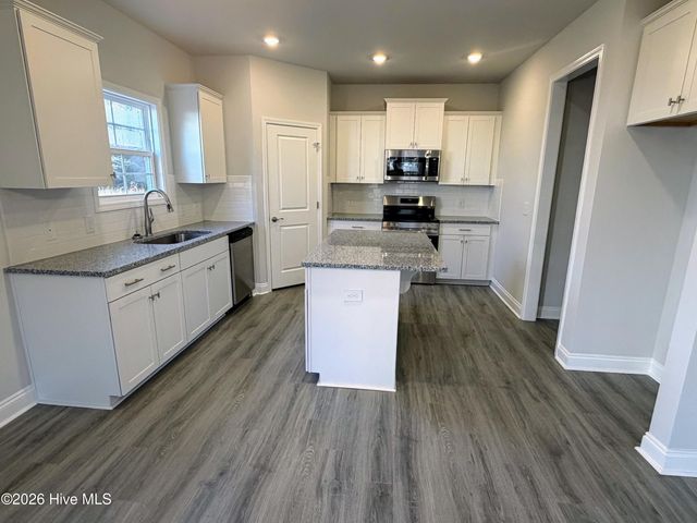 3003 Old Berwick Street SW, Shallotte, NC 28470