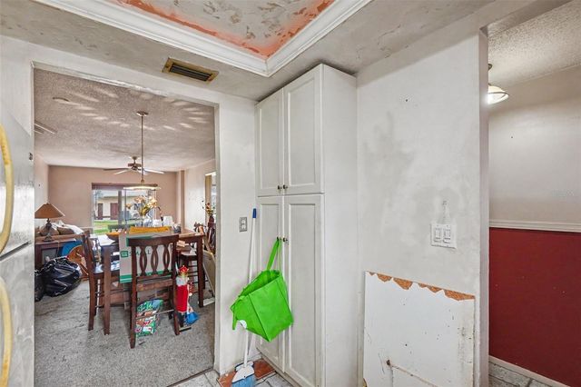 4009 LAKE BAYSHORE DRIVE 105, Bradenton, FL 34205
