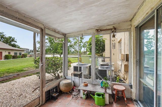 4009 LAKE BAYSHORE DRIVE 105, Bradenton, FL 34205