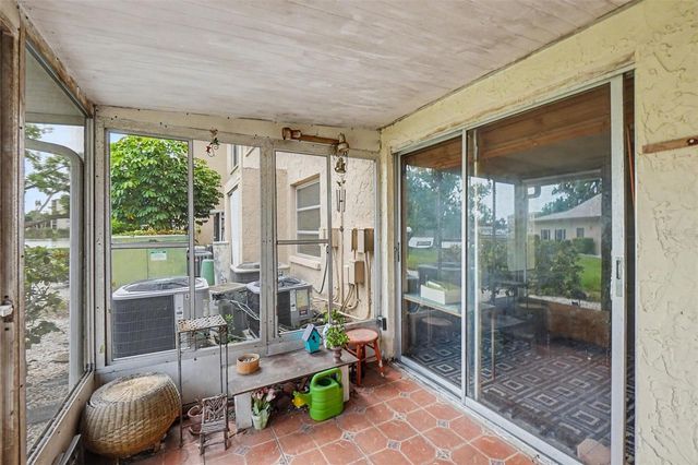 4009 LAKE BAYSHORE DRIVE 105, Bradenton, FL 34205