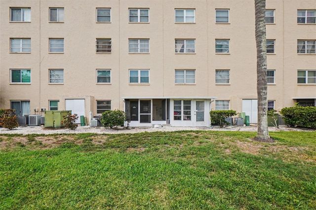 4009 LAKE BAYSHORE DRIVE 105, Bradenton, FL 34205