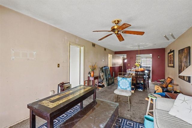 4009 LAKE BAYSHORE DRIVE 105, Bradenton, FL 34205