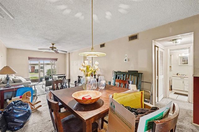 4009 LAKE BAYSHORE DRIVE 105, Bradenton, FL 34205