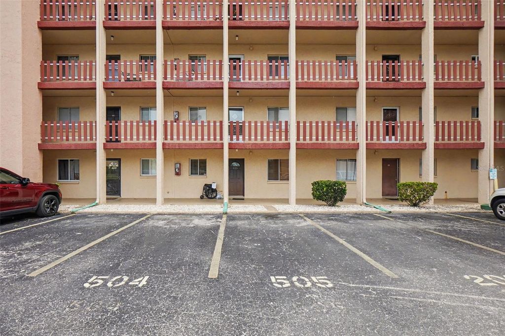 4009 LAKE BAYSHORE DRIVE 105, Bradenton, FL 34205