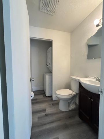 2229 NW 59th Avenue 70-c, Lauderhill, FL 33313