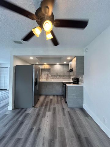2229 NW 59th Avenue 70-c, Lauderhill, FL 33313