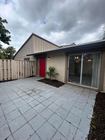 2229 NW 59th Avenue 70-c, Lauderhill, FL 33313