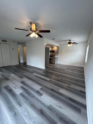 2229 NW 59th Avenue 70-c, Lauderhill, FL 33313