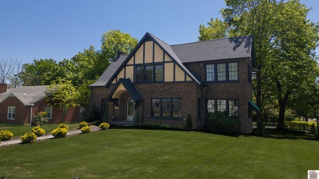 1007 Poplar St, Murray, KY 42071