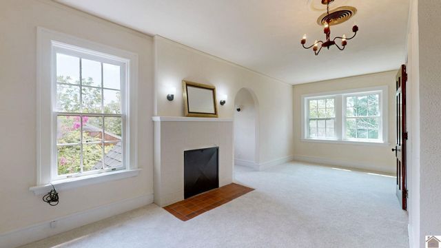 1007 Poplar St, Murray, KY 42071