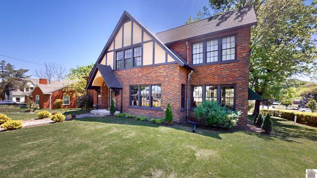 1007 Poplar St, Murray, KY 42071