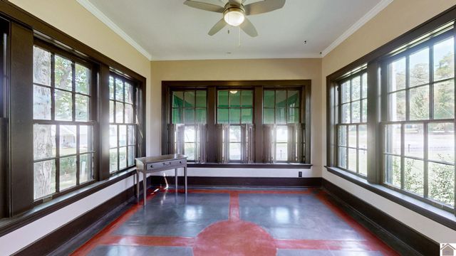 1007 Poplar St, Murray, KY 42071