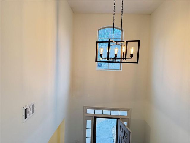 3925 Dunaire Drive, Stone Mountain, GA 30083