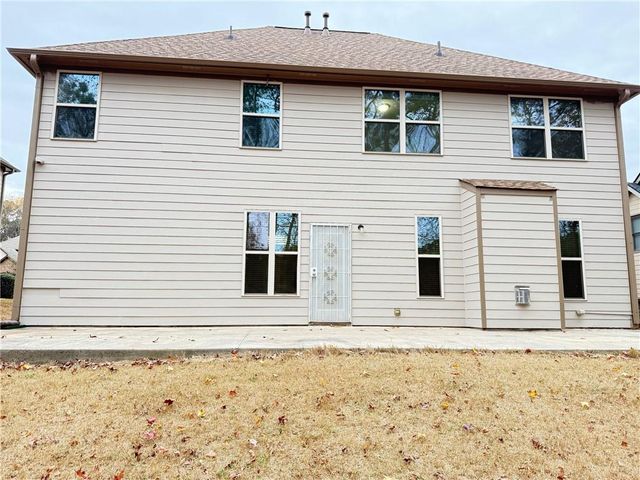 3925 Dunaire Drive, Stone Mountain, GA 30083