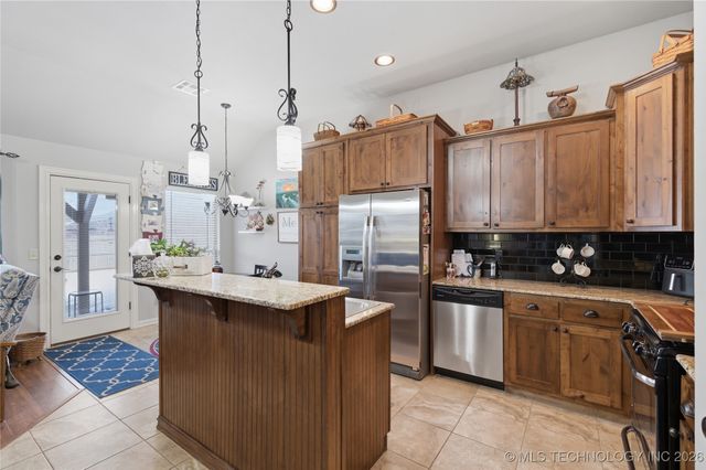 18709 E 49th Place, Tulsa, OK 74134