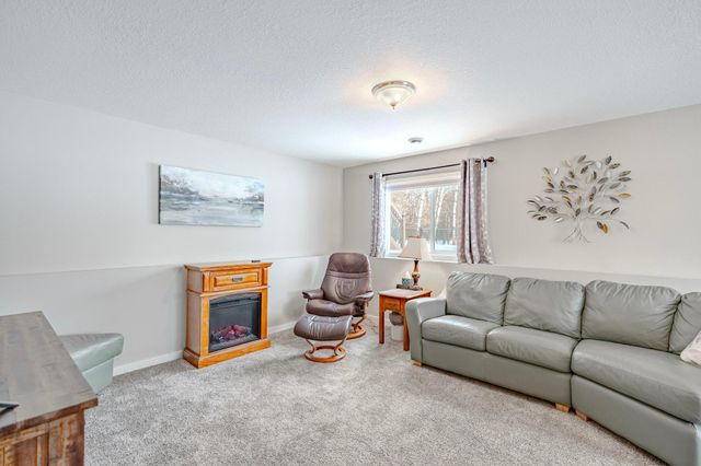 14545 Grand Oaks Drive, Baxter, MN 56425