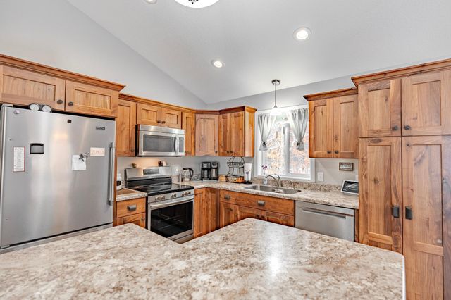 14545 Grand Oaks Drive, Baxter, MN 56425