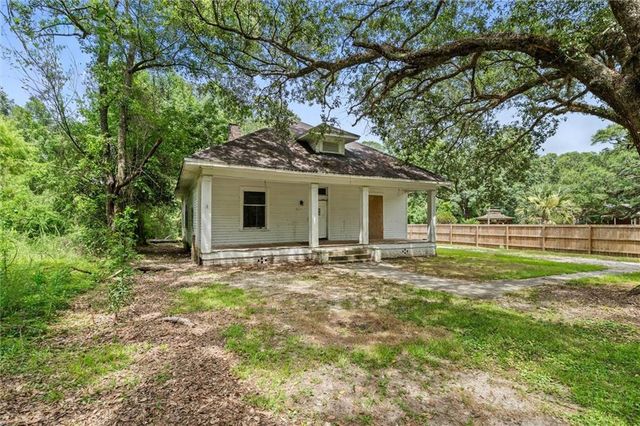 3614 Rebel Road W, Mobile, AL 36612