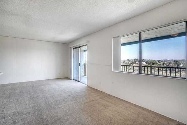 2959 Cowley Way 95, San Diego, CA 92117