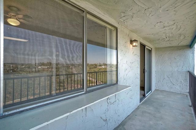 2959 Cowley Way 95, San Diego, CA 92117